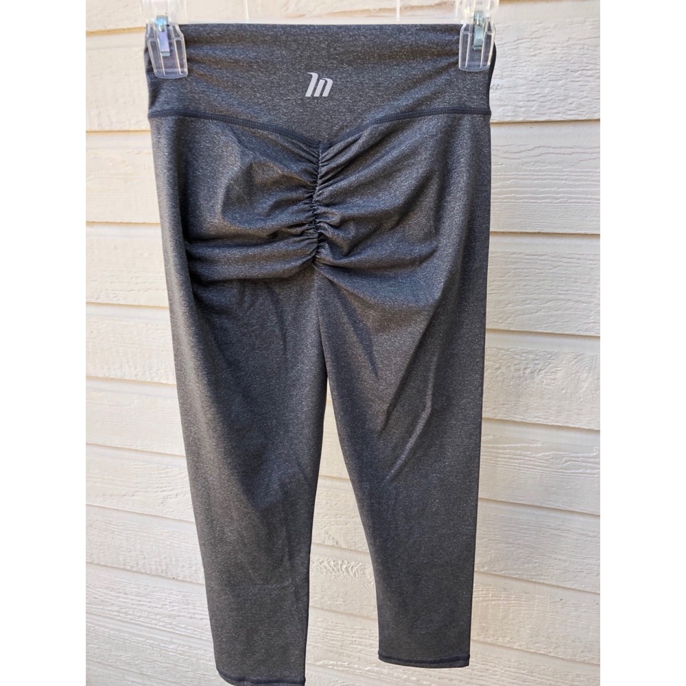 Muscle Nation scrunch bum leggings gray